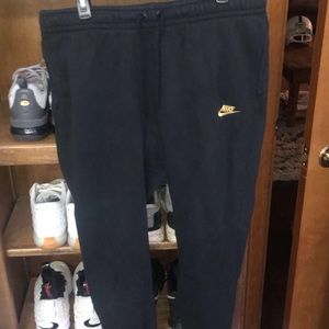 Nike jogging pants